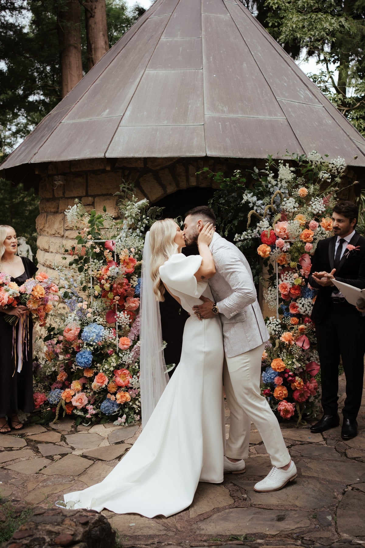 Blooms of Love: A Guide to Booking Your Wedding Florist