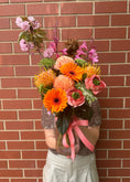 Load image into Gallery viewer, East End Flower Market Arancia Wednesday Series: Bespoke Arrangements