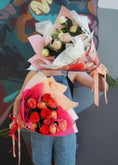 Load image into Gallery viewer, East End Flower Market Bellus Grandi Roses