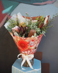 Load image into Gallery viewer, East End Flower Market Grandi / Vase Wild Florist Choice Bouquet