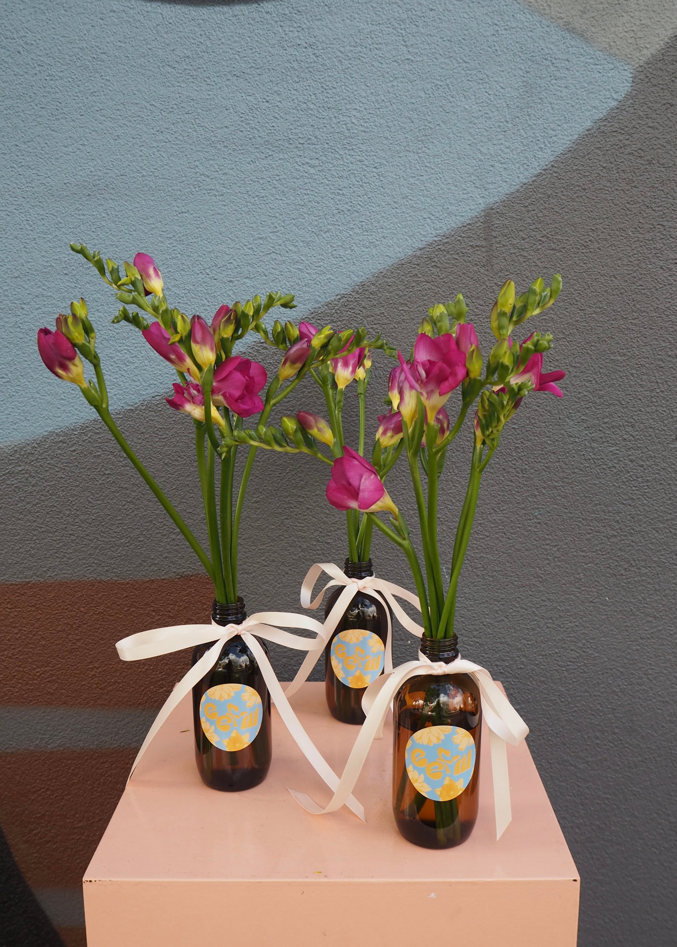 Adelaide florist same-day flower delivery
Local blooms in season | Market-style bunch from Adelaide florist
Rustic and fresh seasonal flowers | Hand-selected by Adelaide florist
