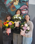 Load image into Gallery viewer, EEFM Signature Posy
