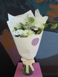 Load image into Gallery viewer, Neutral Florist Choice Bouquet
