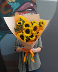 Load image into Gallery viewer, Sunflower Market Bunch
