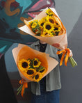 Load image into Gallery viewer, Sunflower Market Bunch
