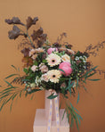 Load image into Gallery viewer, Peachy Queen Arrangement
