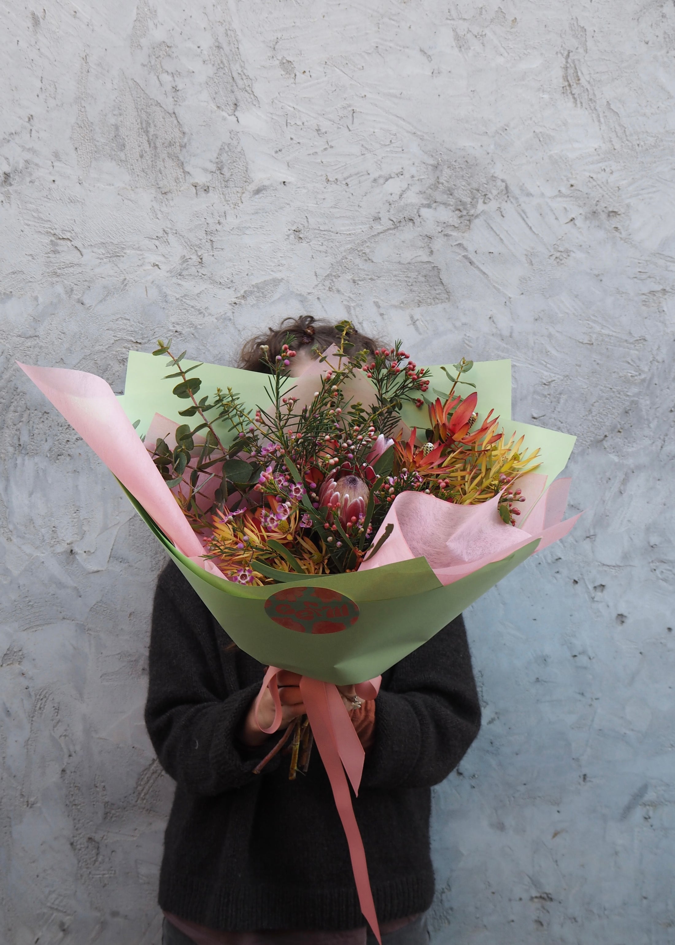🌾 Seasonal Market Bunch
Fresh seasonal market bunch | Adelaide florist same-day flower delivery

