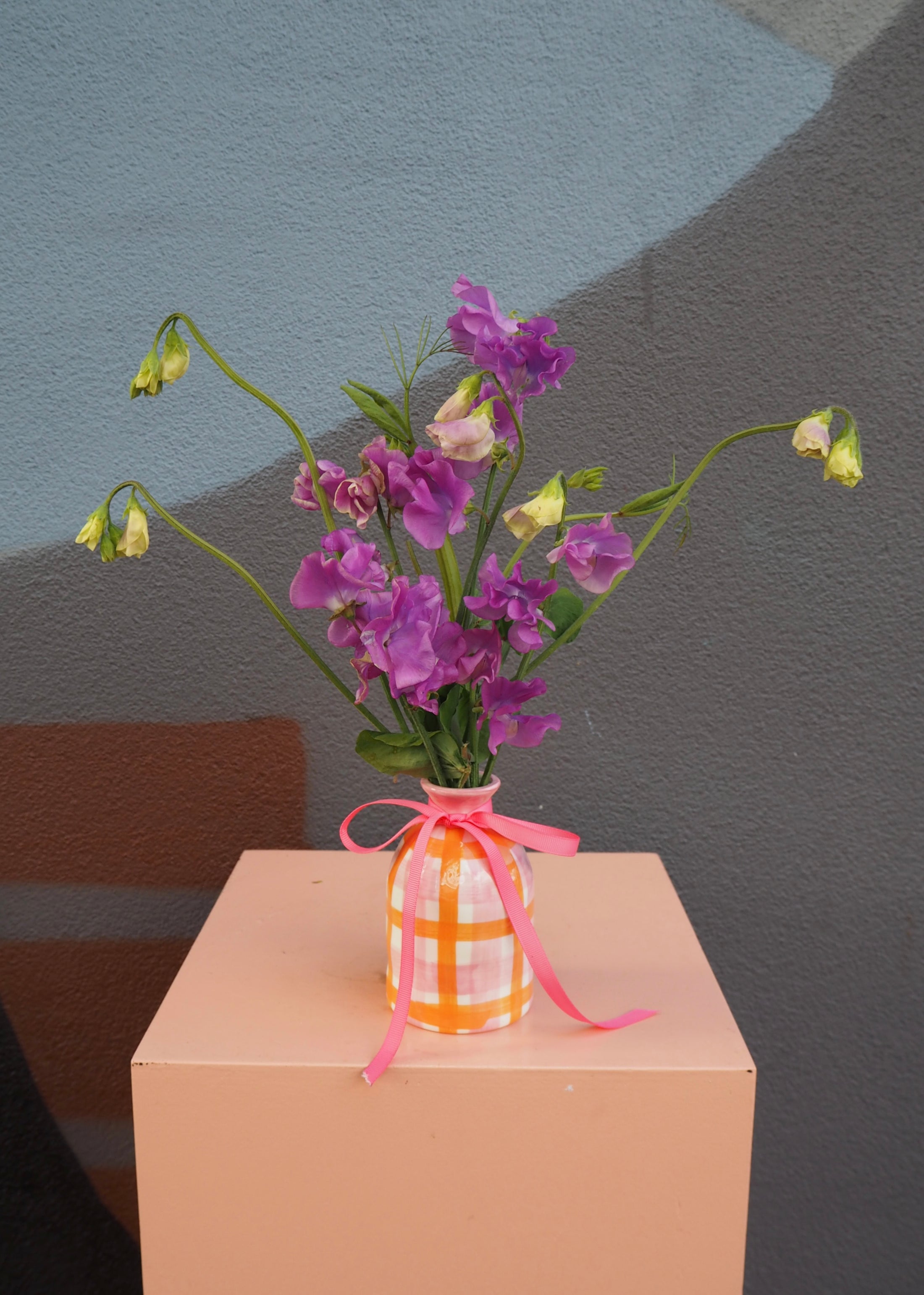 Adelaide florist same-day flower delivery
Local blooms in season | Market-style bunch from Adelaide florist
Rustic and fresh seasonal flowers | Hand-selected by Adelaide florist
