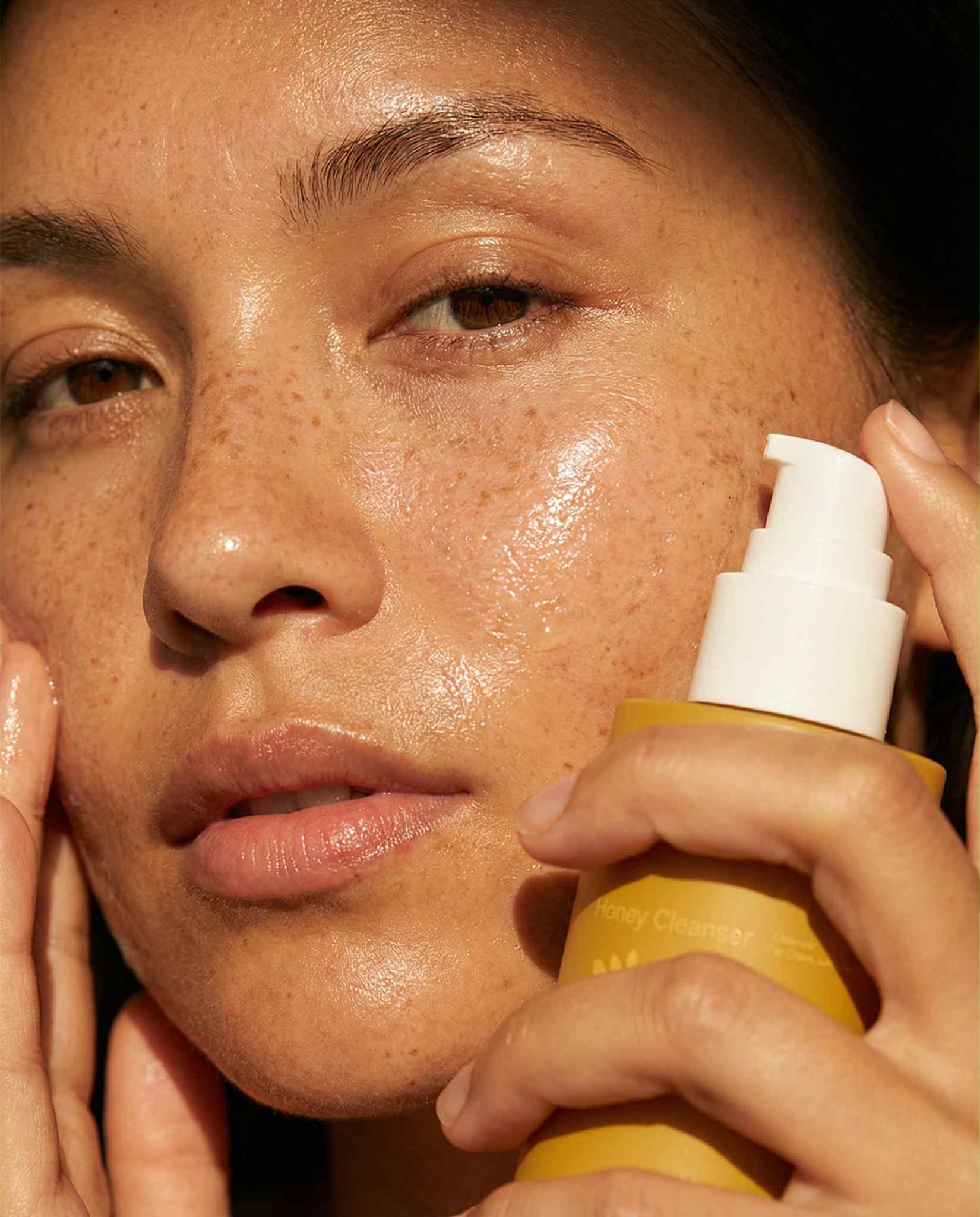 Daear Oil Based Cleanser - Honey Face Wash HC-105