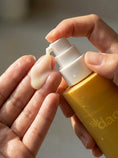 Load image into Gallery viewer, Daear Oil Based Cleanser - Honey Face Wash HC-105
