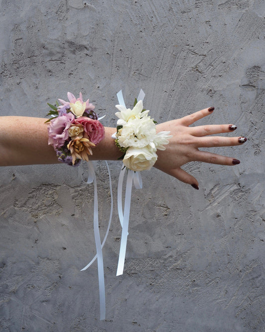 East End Flower Market Fresh Wrist Corsage