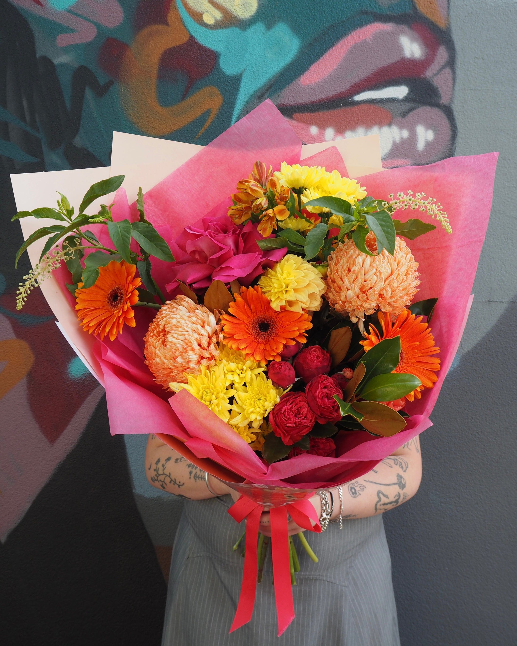 East End Flower Market Grandi / Bouquet Vibrant Florist Choice Bouquet