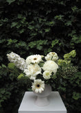 Load image into Gallery viewer, Luxe Table Centre | East End Flower Market
