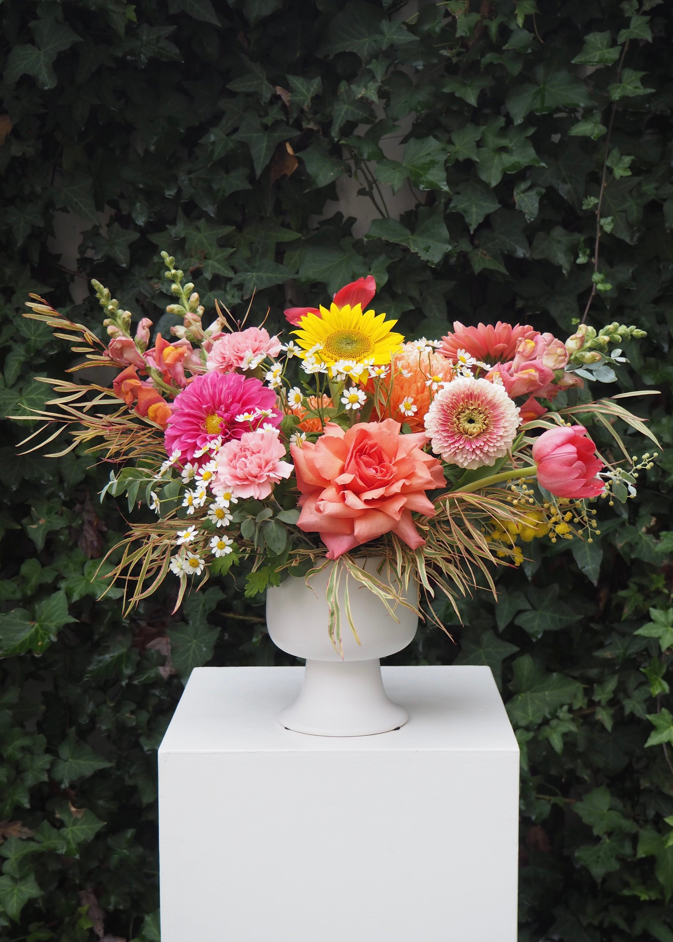 East End Flower Market Luxe Table Centre
