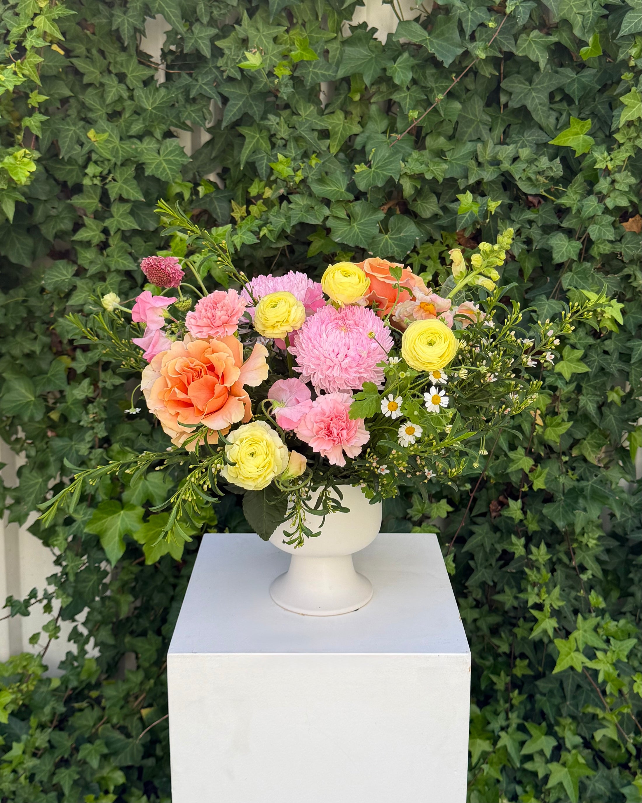 East End Flower Market Luxe Table Centre