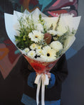 Load image into Gallery viewer, East End Flower Market Midi / Bouquet Neutral Florist Choice Bouquet
