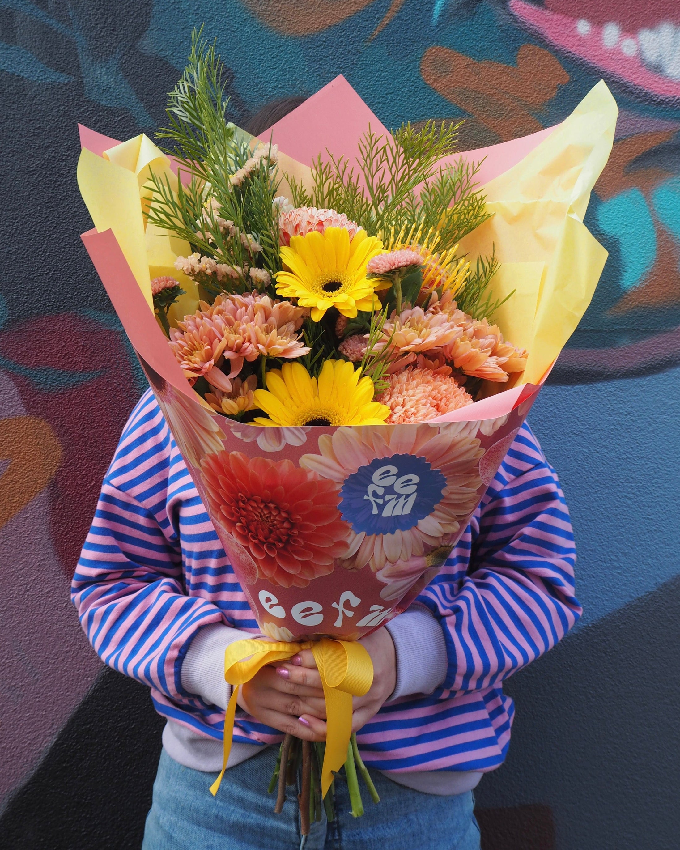 East End Flower Market Midi / Bouquet Vibrant Florist Choice Bouquet