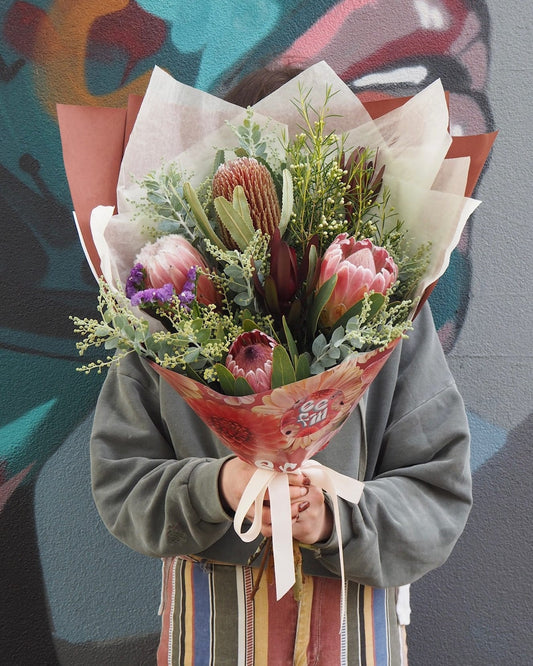 East End Flower Market Midi / Bouquet Wild Florist Choice Bouquet
