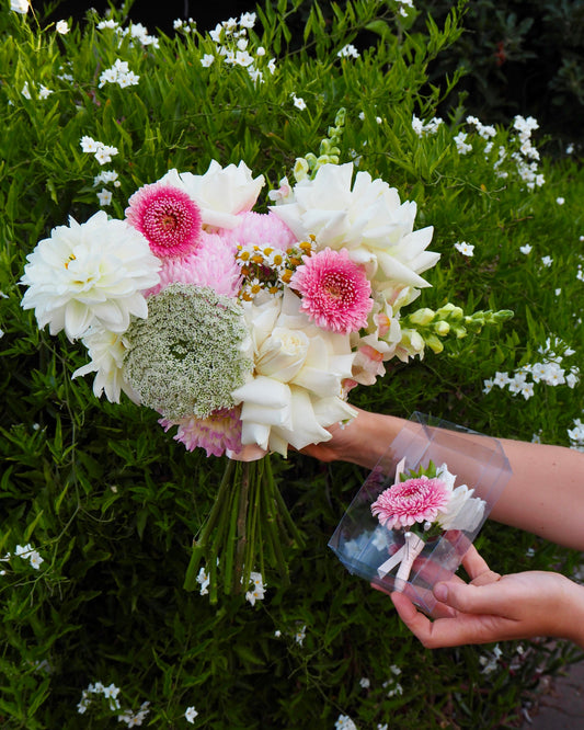 East End Flower Market The Elopement Duo