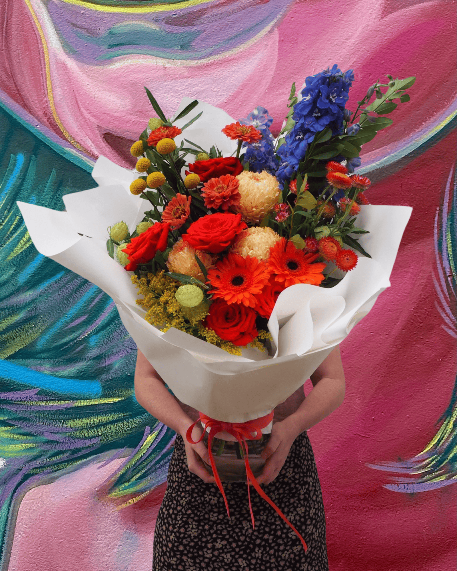 East End Flower Market Vibrant / Vase / Extra Large Bijou Bouquet